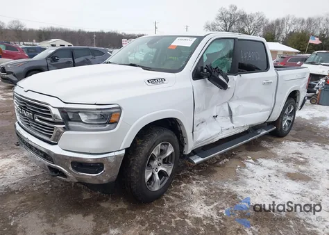 2019 Ram 1500 Laramie 4X4 5'7 Box z USA, uszkodzony, nr VIN 1C6SRFJT2KN864622